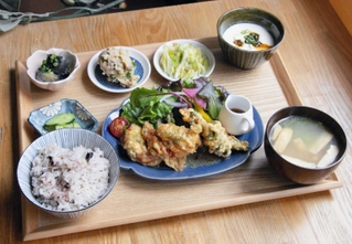 Ｋｉｔｃｈｅｎ ｃａｆé ＆ｂａｒ まこみの「まこみごはん」