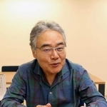 ピッコロ劇団の公演があるたび、できる限り東京から足を運ぶという岩松了さん＝尼崎市南塚口町３