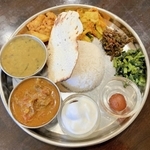 ネパール＆インドレストラン　だるま食堂のタカリカーナセット