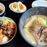 飛騨牛炭火焼肉おおはしの「特製牛骨飛騨牛ラーメン」