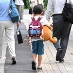 きっと、帰っていく。世界の隙間から中心へ（撮影・大田将之）