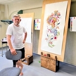 制作中のミロン・シュミュッケル＝神戸市中央区山本通３