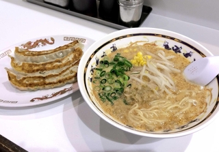 御座候 担々麺 フェスタ店の「担々麺」