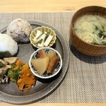二〇の「Ａセット」（１１００円）