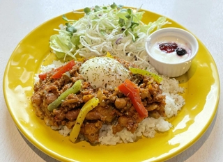 Ｃａｆｅ　Ｃｅｒａｓｕｓの「キーマカレープレート」