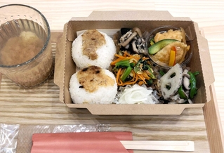 お弁当　発酵と○○との「みそおにぎり」