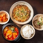 水刺間の「スンドゥブ定食」
