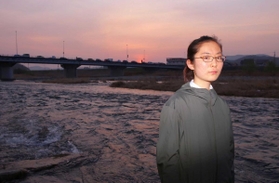 揖保川が流れるたつの市で両親らと暮らす長女の澄さんも福島を忘れていない。「もし今、福島で暮らしていたらどんな人生だったのかな」＝たつの市龍野町富永