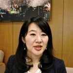 越直美さん