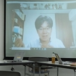 東須磨小問題やコロナ禍を受けた学校のあり方について議論する（右から）神戸市小学校長会会長の宮本晃郎さん、兵庫教育大教授の川上泰彦さん、ひよどり台小ＰＴＡ会長の熊谷紀子さん＝６月２８日、神戸新聞社
