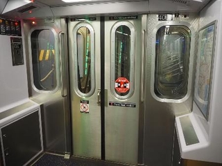 NY地下鉄の川崎製車両、59年ぶりの貫通路復活は「超非常識 NY地下鉄の川崎製車両、59年ぶりの貫通路復活は「超非常識