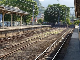 　新幹線開通で信越線は横川駅でぷっつりと途絶えた