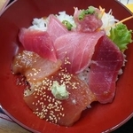 　城ケ島で食べたまぐろ丼。美味。