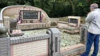 　祖先を弔う儀式が行われた宜蘭県の郊外の墓地（台湾）