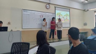 　日本語学習者の交流会「東日クラブ」のイベントの様子＝８月１０日