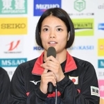 　柔道の世界選手権に向け記者会見する女子５２キロ級の阿部詩選手＝１３日、東京都北区の味の素ナショナルトレーニングセンター（代表撮影）