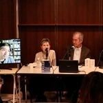 　東京・西荻窪の今野書店で10月21日に開かれた『福田村事件』『それは丘の上から始まった』刊行記念トークイベントの様子（撮影・北本一郎）