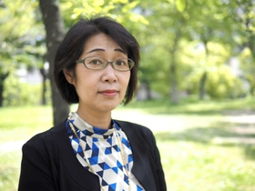 平井晶子教授