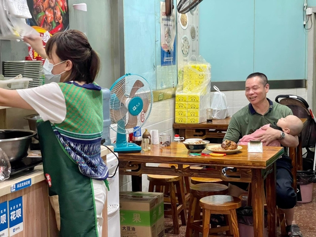 飲食店の親子
