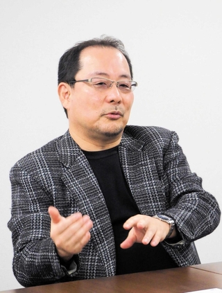 連載を前に意気込みを語る垣根涼介さん