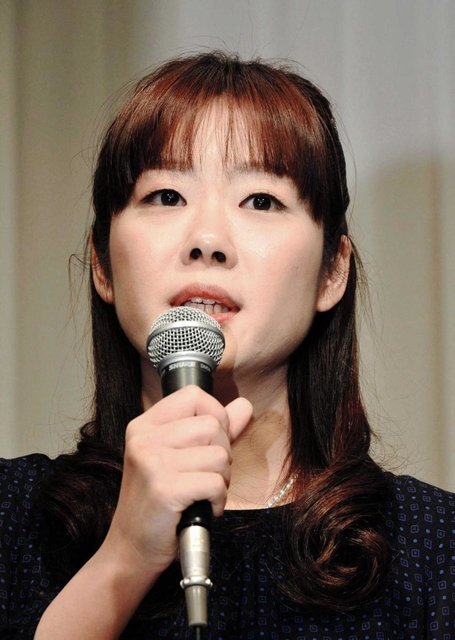 論文不正の指摘を受け会見する小保方晴子氏＝２０１４年４月９日、大阪市内のホテル