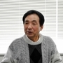 震災で亡くなった父や友人への思いを胸にボランティアに励む岡崎忠吉さん＝神戸新聞社