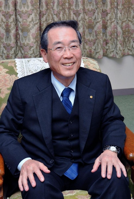 「住吉学園」理事長の竹田統さん＝東灘区住吉本町３
