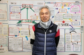 「商品の質で勝負」と話す松本龍二郎社長＝いずれもフレッシュフード・モーリ