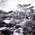 旧久原邸にあった日本庭園（芦屋市立美術博物館蔵、「二楽荘と大谷探検隊」より）