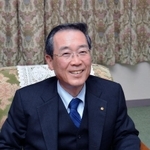 「住吉学園」理事長の竹田統さん＝東灘区住吉本町３