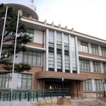 レトロな雰囲気の御影公会堂＝御影公会堂
