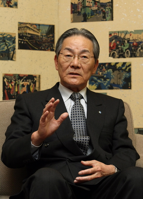 ▽おおはし・ただはる　神戸大工学部卒。６９年川崎重工業入社。副社長、社長などを経て０９年６月から会長。１０年１１月から現職。阪神・淡路大震災時は鉄道車両の納期の折衝に奔走した。神戸市東灘区在住。
