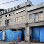津波被害を受けた阪神低温の釜石冷凍工場。１２月の再開を目指す＝岩手県釜石市新浜町