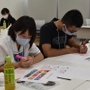アイデアを付箋に記入していく