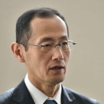平尾誠二さんの思い出を語る山中伸弥さん＝１０日午後、神戸市中央区港島中町６、神戸ポートピアホテル（撮影・笠原次郎）
