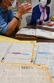 イイミミの仕事について語り合う担当者のミミ子さん（右）とミミ男さん（撮影・秋山亮太）