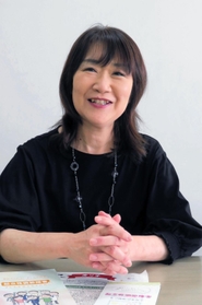 起立性調節障害の子を持つ親の会代表の塩島玲子さん＝神戸市中央区東川崎町