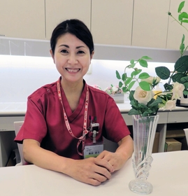 不妊治療などの心のケアについて語った奥田恭子さん＝英ウィメンズクリニック