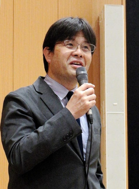 「いのちの終わりについて話し合いを始める」をテーマに語る神戸大医学部の木澤義之特命教授＝神戸市中央区橘通４