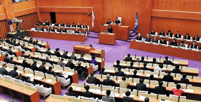 兵庫県議会の本会議場。１６日からの定例議会では約１カ月間にわたり、知事の予算案の提案説明や、議員側の質問などが繰り広げられる
