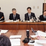 聞き取りメモの隠蔽を認めた神戸市教育委員会の記者会見＝３日、神戸市役所