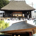 【上】下谷上農村歌舞伎舞台【中】上谷上農村歌舞伎舞台【下】小河農村歌舞伎舞台（いずれも神戸市提供）