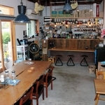 おしゃれなカフェ＆バー。朝から晩まで楽しめる＝神戸市北区有馬町