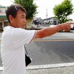重傷の女性を保護した団体職員の男性。事件当時の緊迫した状況を語った＝１７日午後、神戸市北区