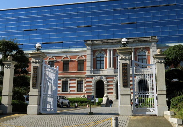 神戸地方裁判所＝神戸市中央区