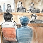 判決理由を聞く男性被告（手前左）（イラスト・田村角）