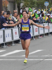 男子４位に入った一般参加の清原和博選手＝神戸市中央区（撮影・風斗雅博）