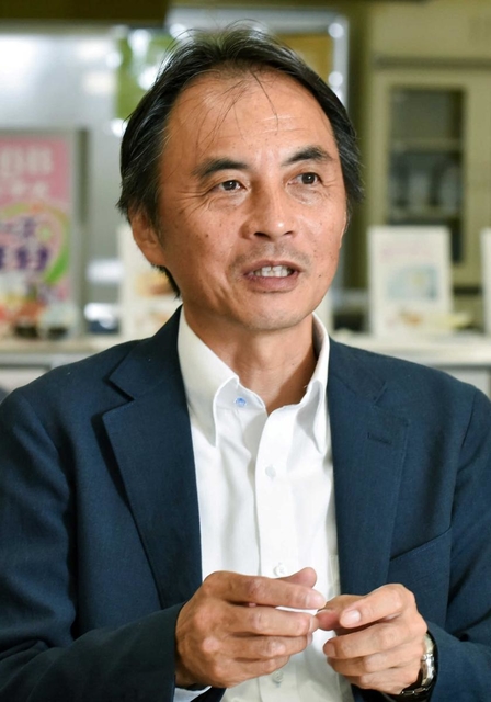 六甲バター開発本部副本部長の黒田浄治さん