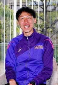 神戸マラソンの魅力について語る、山陽特殊製鋼の篠藤淳＝姫路市飾磨区細江