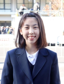 神戸市立鷹匠中学校合唱部の尾上優芽部長＝神戸市中央区